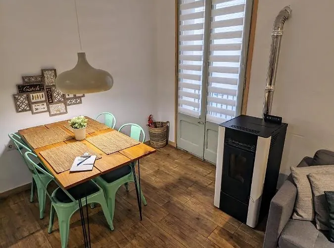 Precioso Y Acogedor Piso En La Seu De Urgell